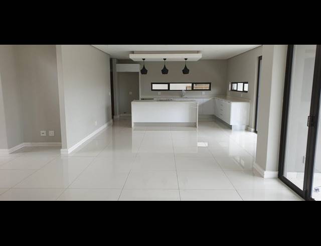 4 BEDROOM APARTMENT FOR SALE IN IZINGA ESTATE